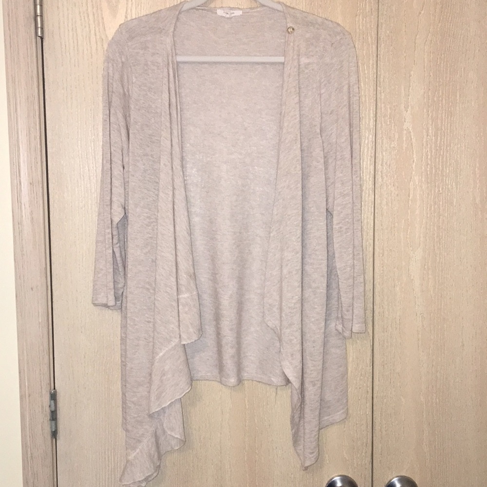 Maurice’s size 3 tan waterfall cardigan